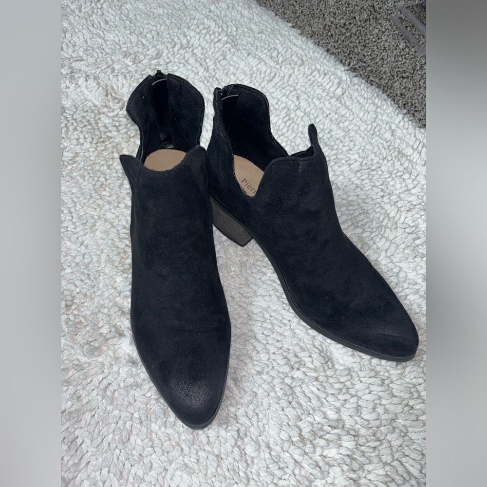 Women’s Booties 